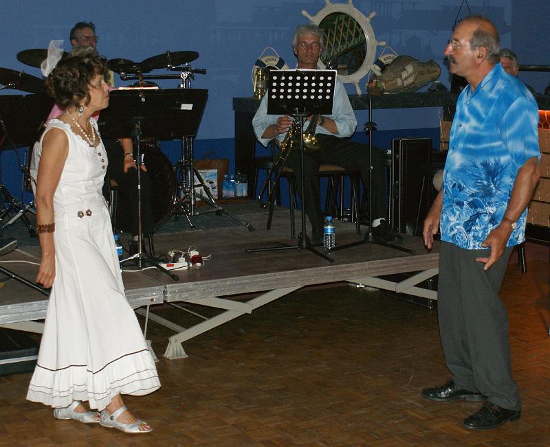 CEF 2008 Fouras bal Goules Magne et Lyre_011.JPG